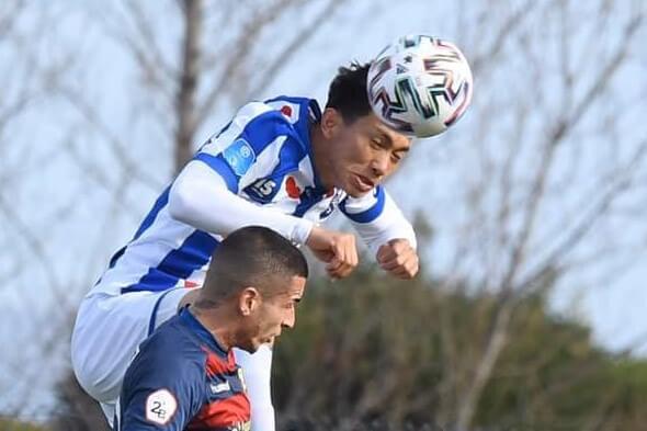 Clip Hot: Đoàn Văn Hậu được ra sân đá 45 phút trong ngày SC Heenrenven thắng kịch tính