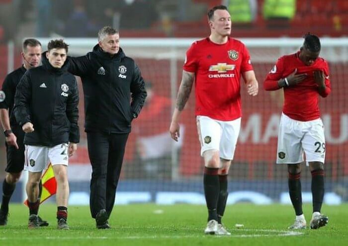 CĐV Man United lên kế hoạch chống lại nhà Glazer, Old Trafford chính thức thất thủ?