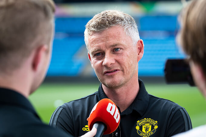 HLV Solskjaer:”Chưa bao giờ tôi sợ bị M.U sa thải”