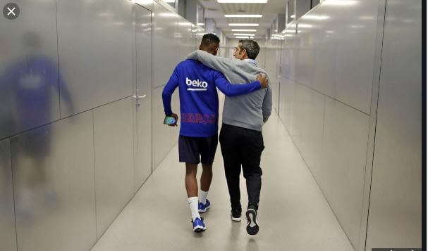 Nou Camp ngày u ám, sa thải Ernesto Valverde chắc gì đã giúp Barca tốt hơn