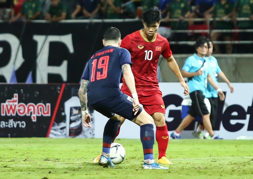 HOT: Lợi dụng thời cơ, Thái Lan Chính Thức bỏ xa Việt Nam trên BXH bóng đá Châu Á