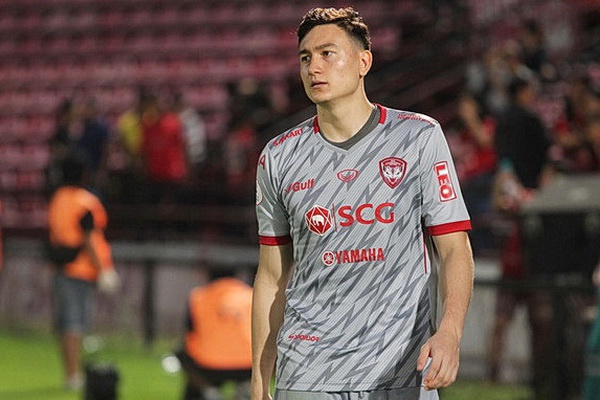 Bị đày đọa, Đặng Văn Lâm tính bài chuồn khỏi Thái Lan quay trở lại Nga thi đấu