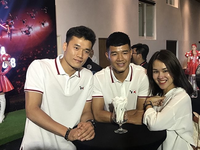 Bùi Tiến Dũng: Cứ kiếm tiền đi, đếch gì phải ngại ngùng