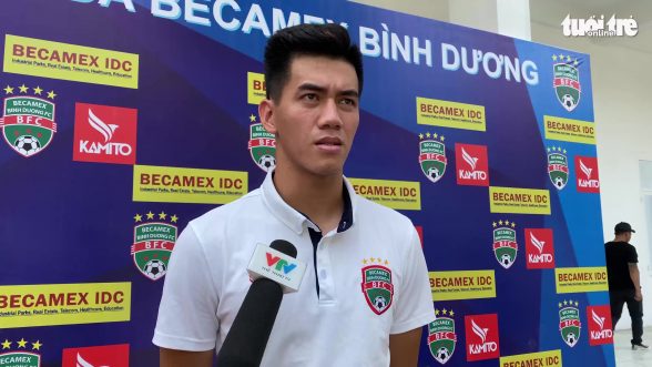 Tiến Linh:” Có thể bắt nạt Công Phượng ngoài đời, nhưng trên sân thì rất khó’