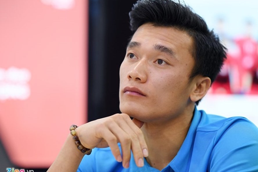 Nữ MC tiết lộ sẽ yêu Bùi Tiến Dũng nếu được chọn