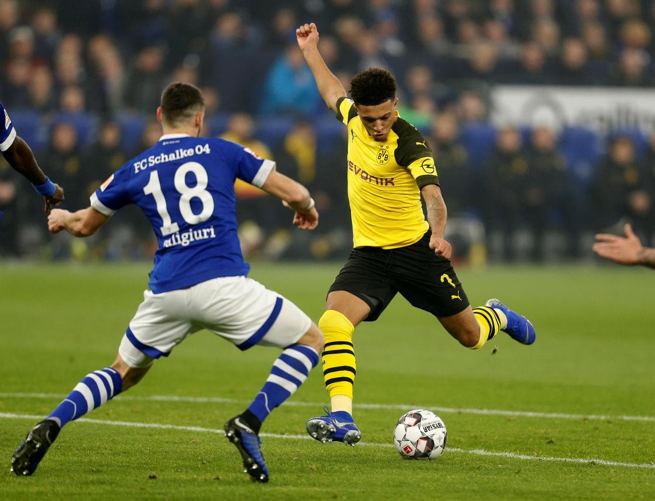 soi-keo-dortmund-vs-schalke-vao-20h30-ngay-16-5-2020-1