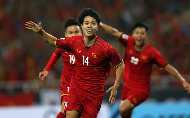 7 “hổ tướng” từng giúp Việt Nam lên đỉnh ĐNÁ, chỉ còn Công Phượng lành lặn