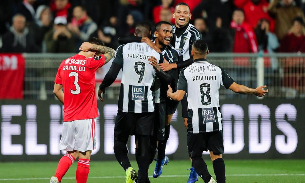 soi-keo-portimonense-vs-benfica-vao-1h15-ngay-11-6-2020-1