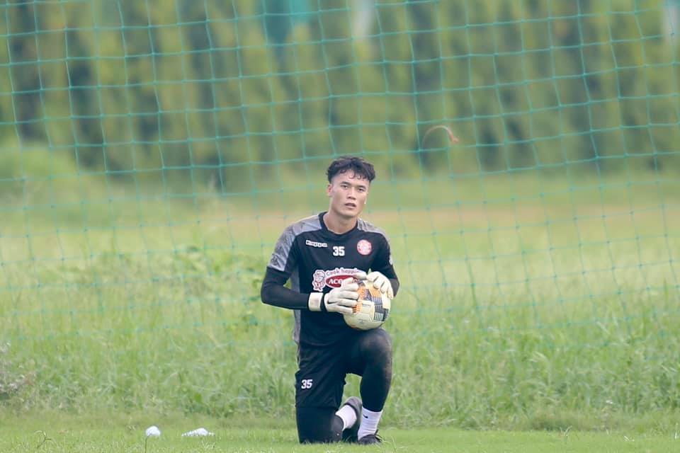 Video: Không hoàn thành chỉ tiêu, Bùi Tiến Dũng bị HLV trách phạt