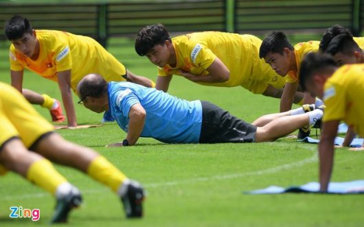 Cầu thủ U22 Việt Nam không chịu nổi áp lực từ thầy Park