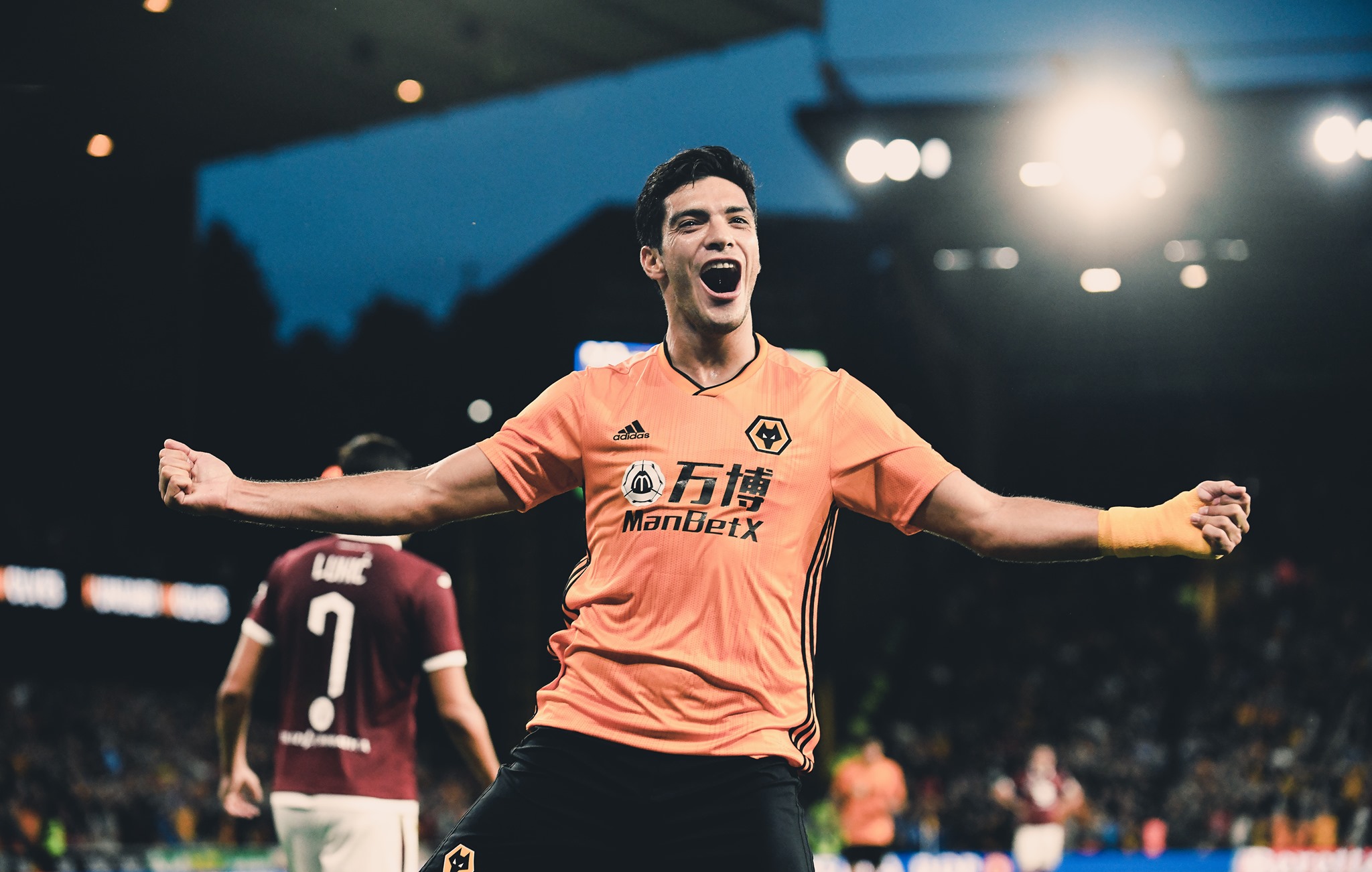 Trận đấu sẽ diễn ra cực kì hấp dẫn và kịch tính. soi-keo-wolverhampton-vs-sevilla-vao-2h-ngay-12-8-2020-1