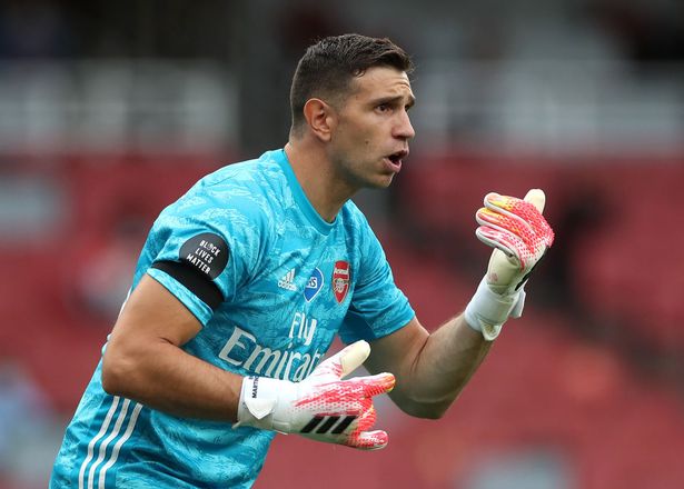 Arsenal chính thức chốt người thay Emiliano Martinez