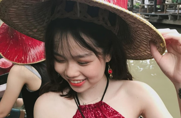 Bị chê có gia cảnh phức tạp, bạn gái Quang Hải phản ứng cực gắt