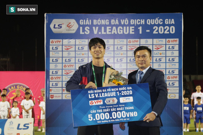 cong-phuomg-nhan-giai-thuong 22