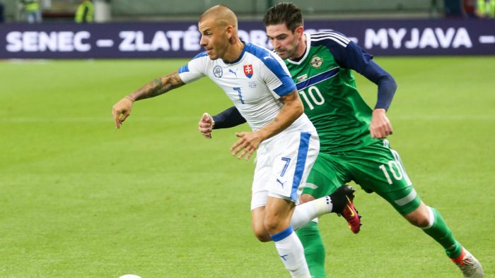 Soi kèo Bắc Ireland vs Slovakia vào 2h45 ngày 13/11/2020