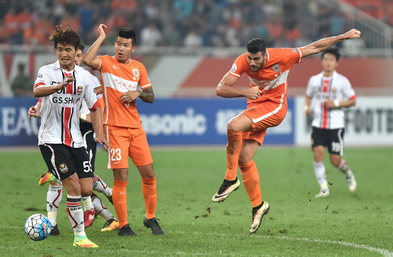 Soi kèo Shandong Luneng vs Chongqing Dangdai vào 14h30 ngày 10/11/2020
