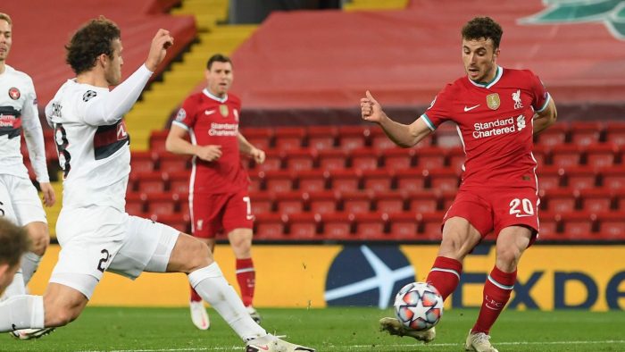 Soi kèo Midtjlland vs Liverpool vào 0h55 ngày 10/12/2020