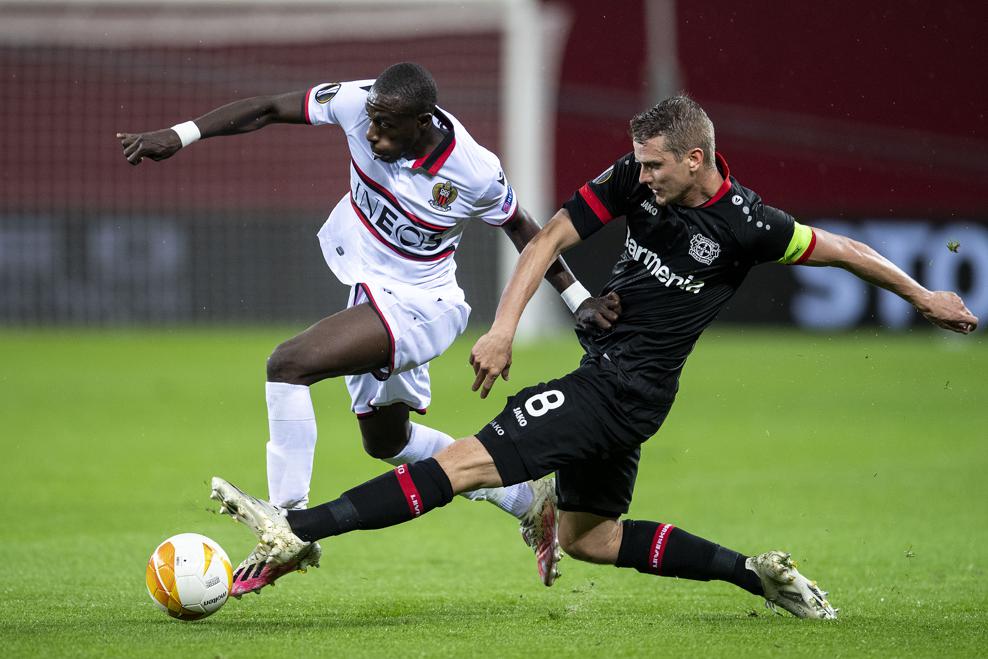 soi-keo-nice-vs-bayer-leverkusen-vao-3h-ngay-04-12-2020-2