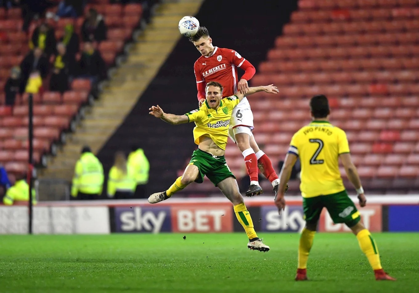 Cả hai sẽ tạo nên trận cầu hấp dẫn và mãn nhãn người xem. soi-keo-norwich-city-vs-barnsley-vao-22h-ngay-2-1-2021-2