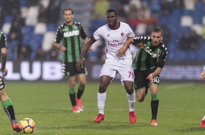 Soi kèo Sassuolo vs AC Milan vào 21h ngày 20/12/2020
