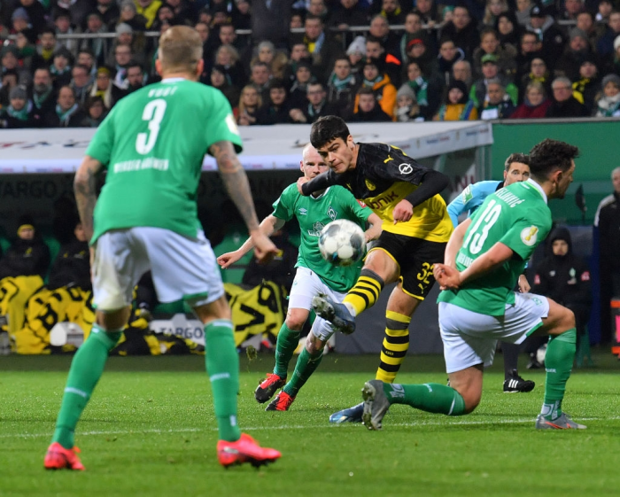 Soi kèo Werder Bremen vs Borussia Dortmund vào 2h30 ngày 16/12/2020