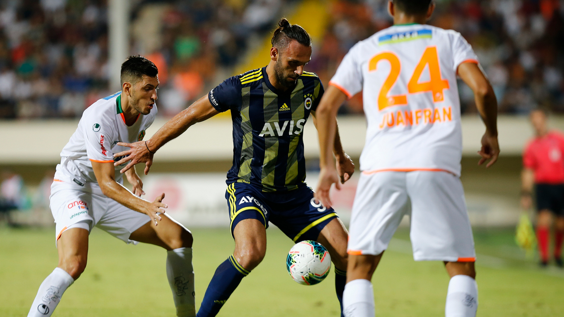 soi-keo-fenerbahce-vs-alanyaspor-vao-23h-ngay-7-1-2021-1