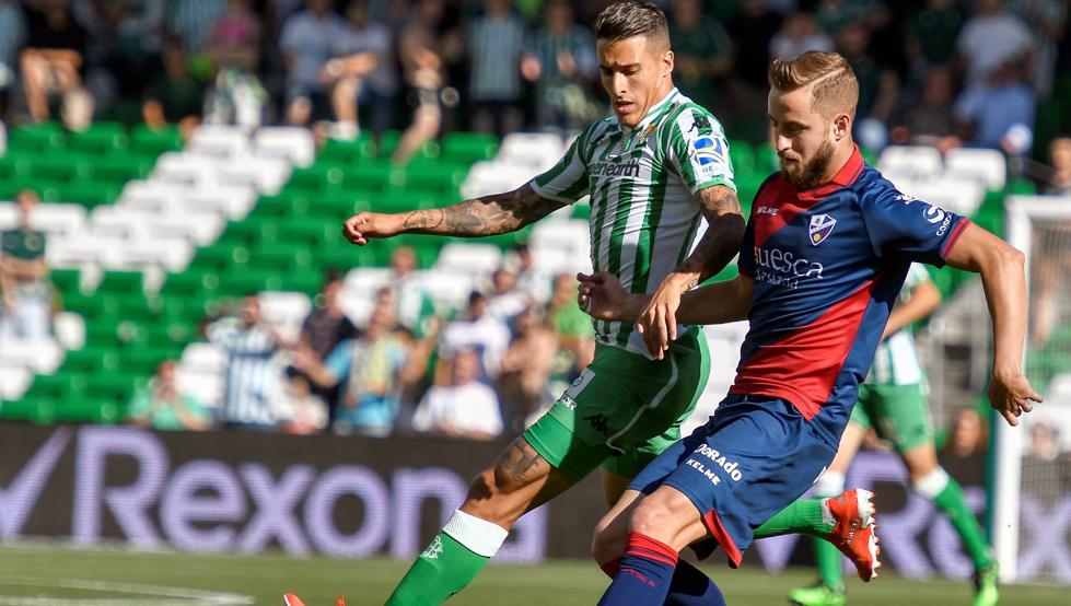 soi-keo-huesca-vs-real-betis-vao-3h-ngay-12-1-2021-1