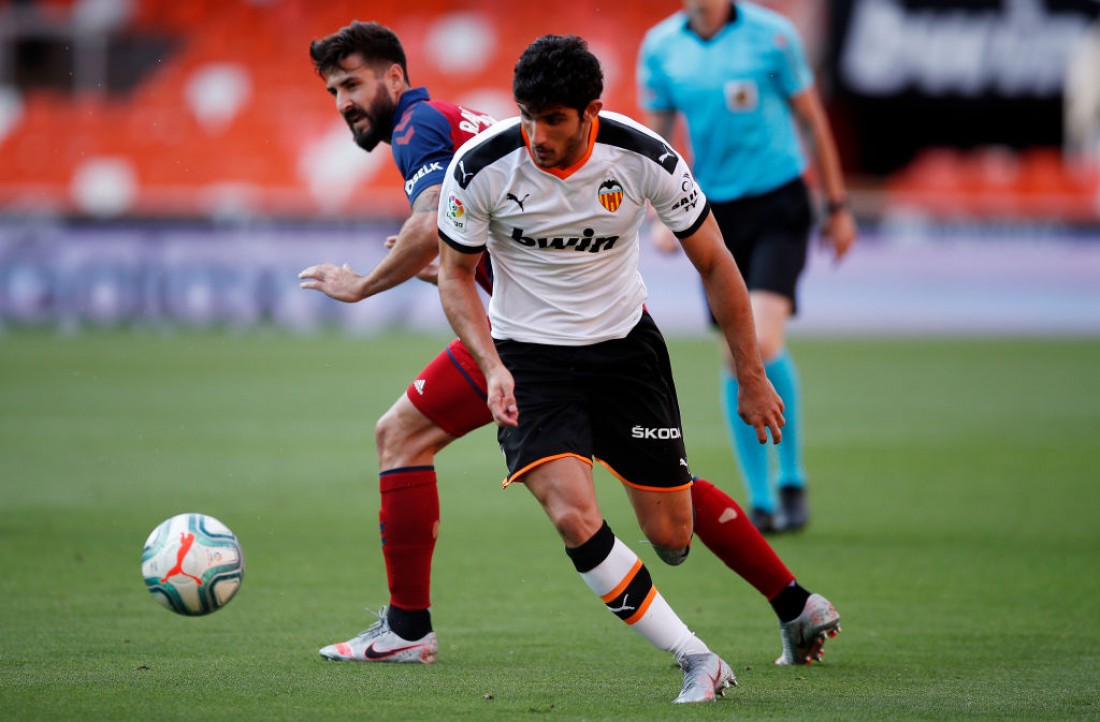 soi-keo-valencia-vs-osasuna-vao-1h-ngay-22-1-2021-1