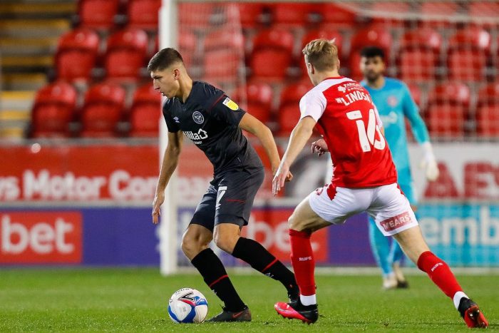 Soi kèo Brentford vs Rothertham vào 1h ngày 28/4/2021