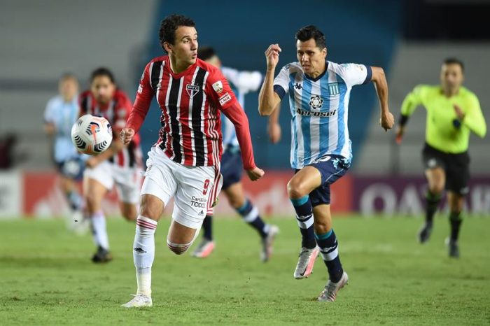 Soi kèo Sao Paulo vs Racing Club vào 7h30 ngày 14/7/2021