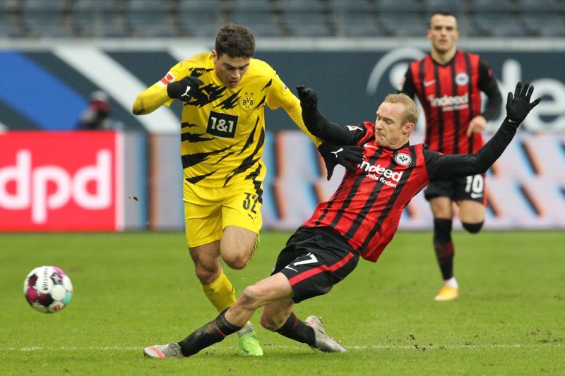 soi-keo-borussia-dortmund-vs-eintracht-frankfurt-vao-23h30-ngay-14-8-2021-1