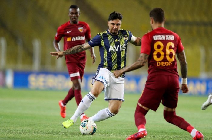 Soi kèo Fenerbahce vs HJK vào 1h45 ngày 20/8/2021