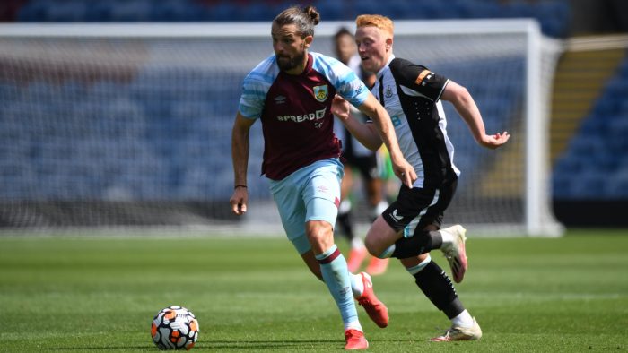 Soi kèo Newcastle United vs Burnley vào 1h45 ngày 26/8/2021