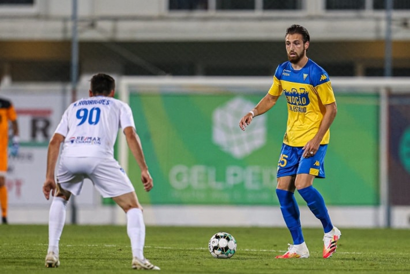 Estoril Praia sẽ tiếp tục thi đấu ấn tượng và mang về 3 điểm. soi-keo-boavista-vs-estoril-praia-vao-3h15-ngay-28-9-2021-2