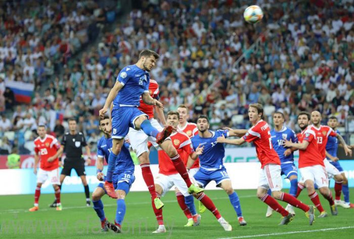 Soi kèo Đảo Síp vs Nga vào 23h ngày 4/9/2021
