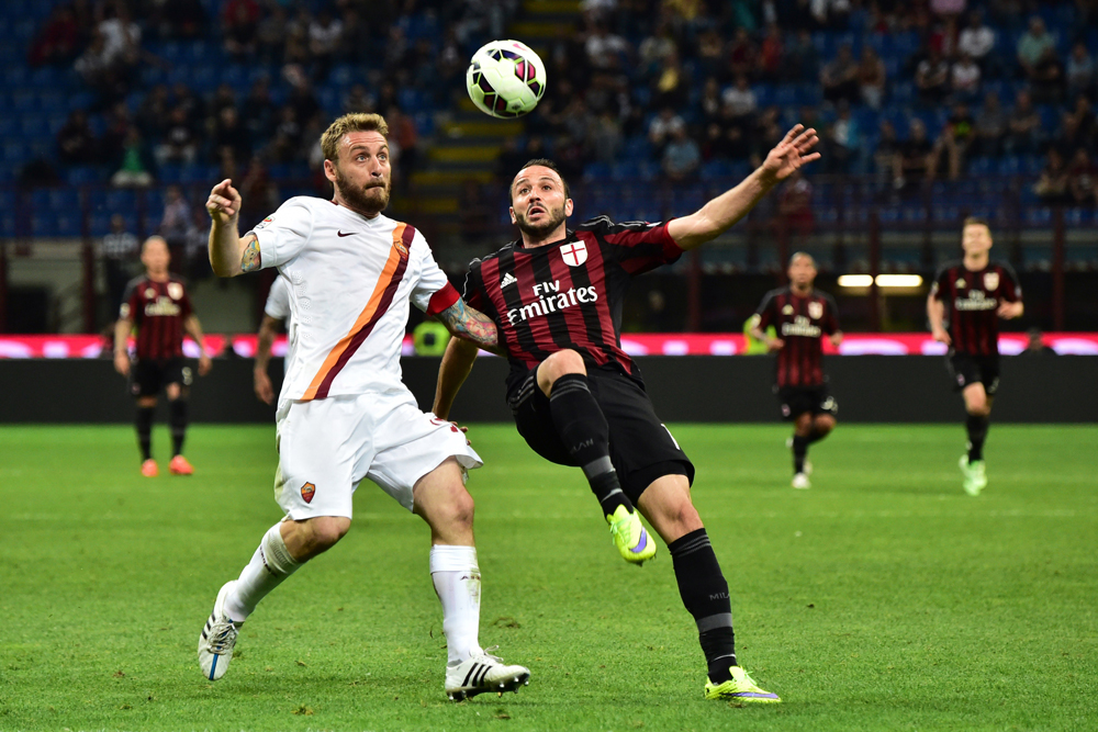 soi-keo-as-roma-vs-ac-milan-vao-2h45-ngay-1-11-2021-1