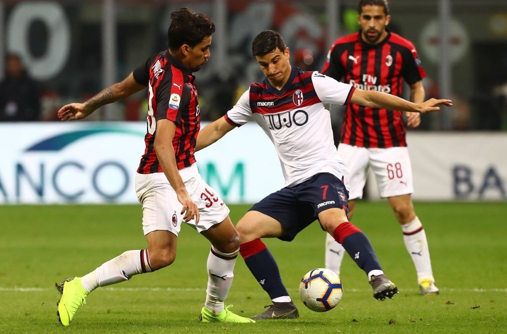 soi-keo-bologna-vs-ac-milan-vao-1h45-ngay-24-10-2021-1