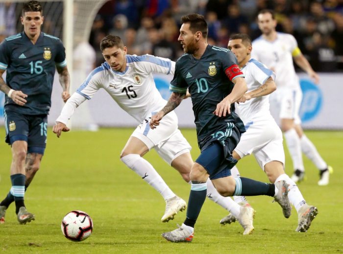 Soi kèo Uruguay vs Argentina vào 7h ngày 13/11/2021