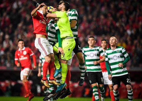 Soi kèo Benfica vs Sporting Lisbon vào 4h15 ngày 4/12/2021