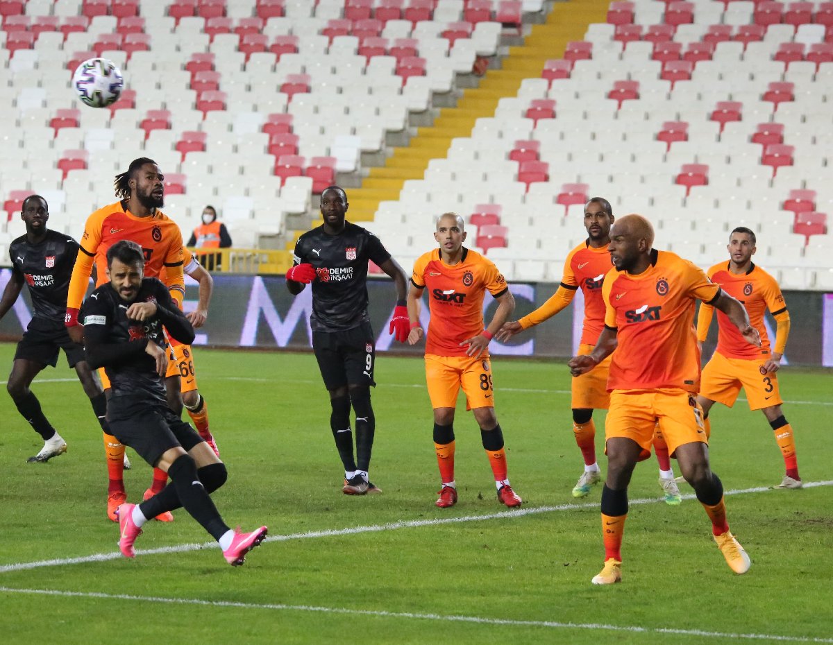 soi-keo-sivasspor-vs-galatasaray-vao-22h-ngay-13-12-2021-1