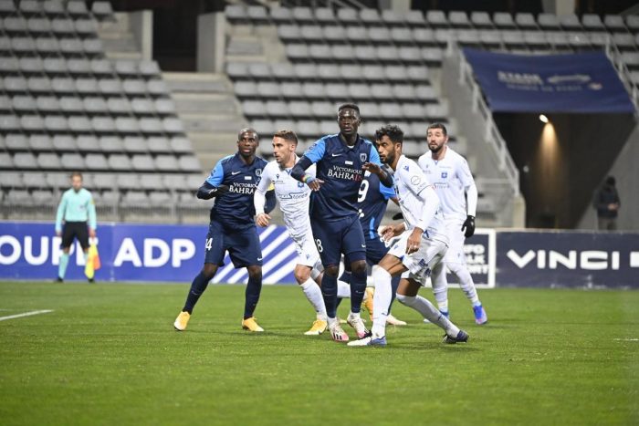 Soi kèo AJ Auxerre vs Paris FC vào 1h ngày 2/2/2022