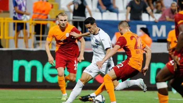 Soi kèo Galatasaray vs Kasimpasa vào 0h ngày 21/1/2022