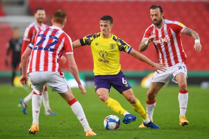 Soi kèo Huddersfield Town vs Stoke City vào 2h45 ngày 29/1/2022