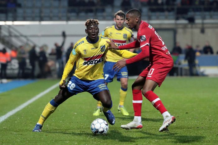 Soi kèo Royal Antwerp vs Sint Truidense VV vào 0h45 ngày 26/1/2022