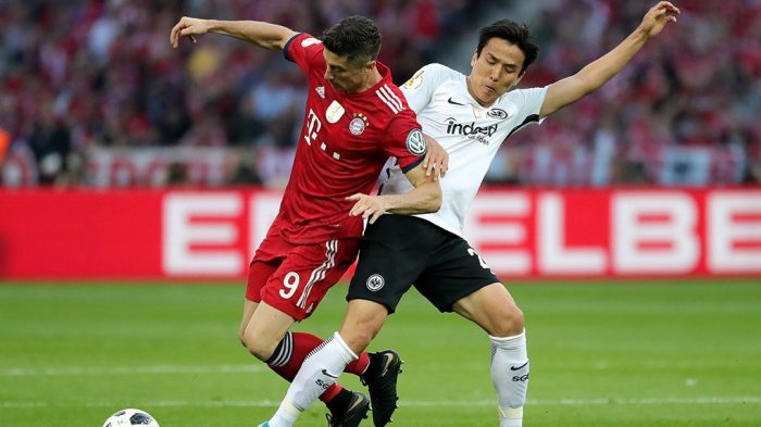 Soi kèo Eintracht Frankfurt vs Bayern Munich vào 0h30 ngày 27/2/2022