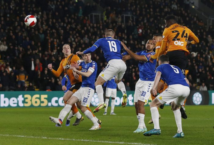 Soi kèo Everton vs Boreham Wood vào 3h15 ngày 4/3/2022