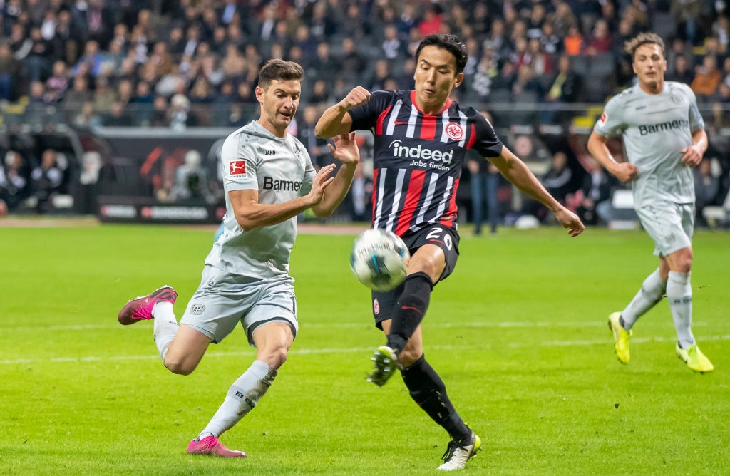 soi-keo-bayer-leverkusen-vs-eintracht-frankfurt-vao-1h30-ngay-3-5-2022-1