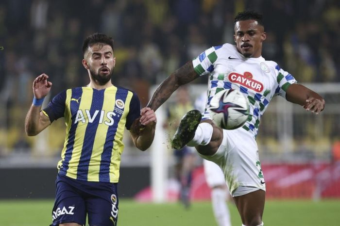 Soi kèo Caykur Rizespor vs Fenerbahce vào 0h30 ngày 23/4/2022