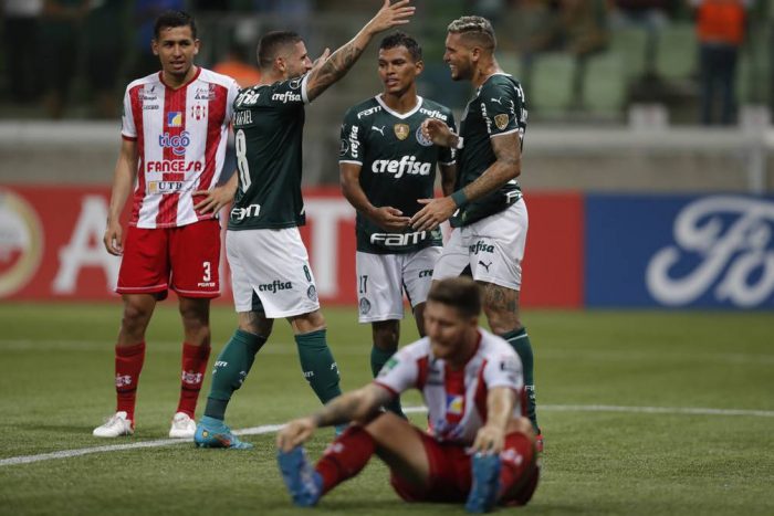 Soi kèo Independiente Petrolero vs Palmeiras vào 7h30 ngày 4/5/2022