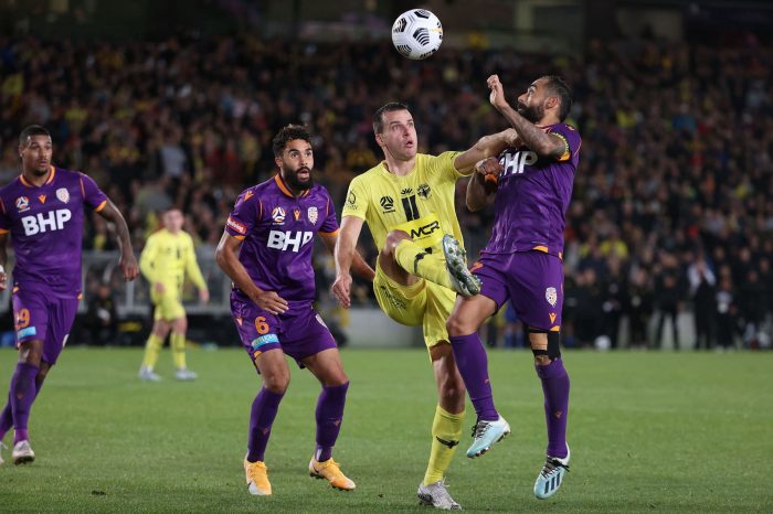 Soi kèo Perth Glory vs Wellington Phoenix vào 17h05 ngày 13/4/2022